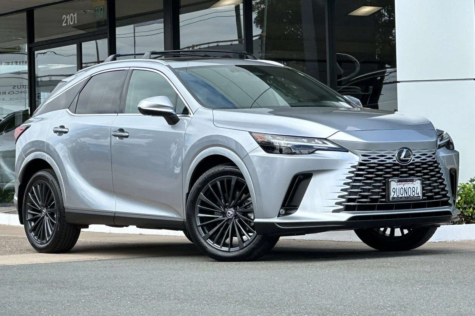 Certified Used 2025 IRIDIUM Lexus 350h Premium image 2