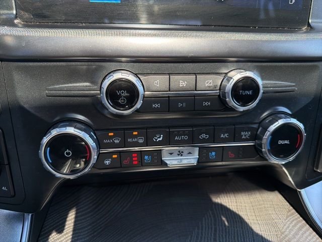 Used 2022 Silver Ford Platinum image 19