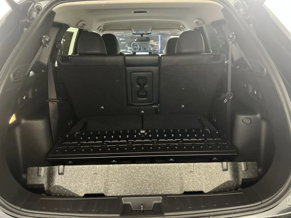 Used 2024 Gray Mitsubishi SE image 20