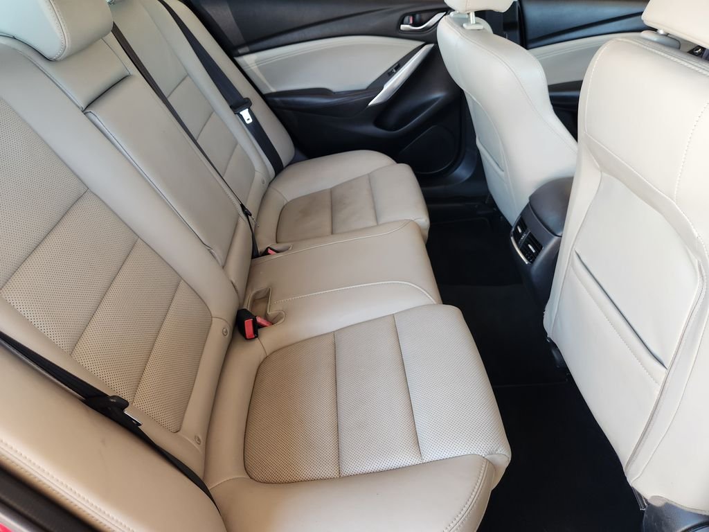 Used 2016 RED Mazda i Touring image 31