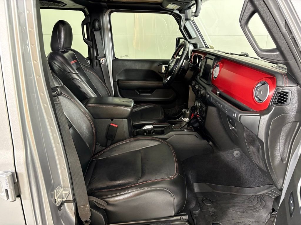Used 2021 Silver Jeep Unlimited Rubicon image 17