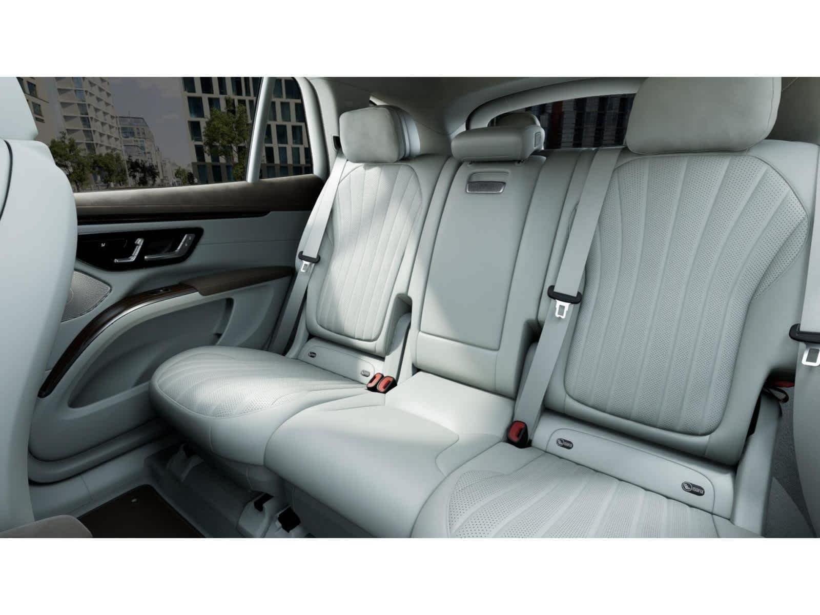 New 2026 Polar White Mercedes-Benz EQS 400 image 4