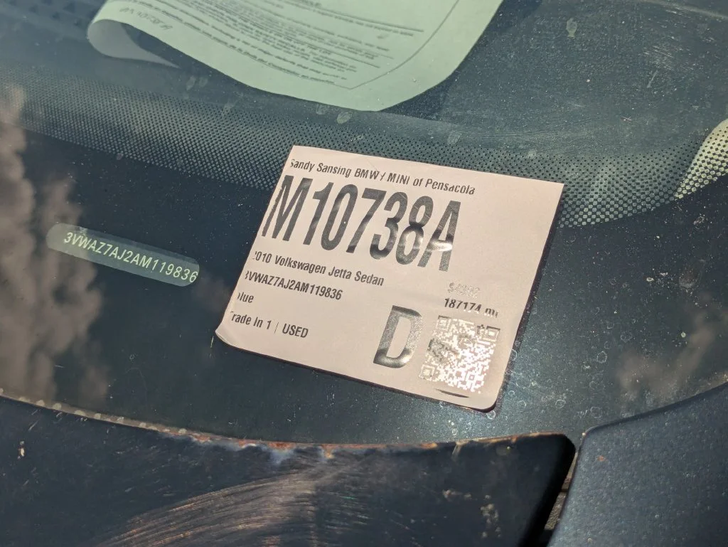 Used 2010 Blue Volkswagen Limited image 6