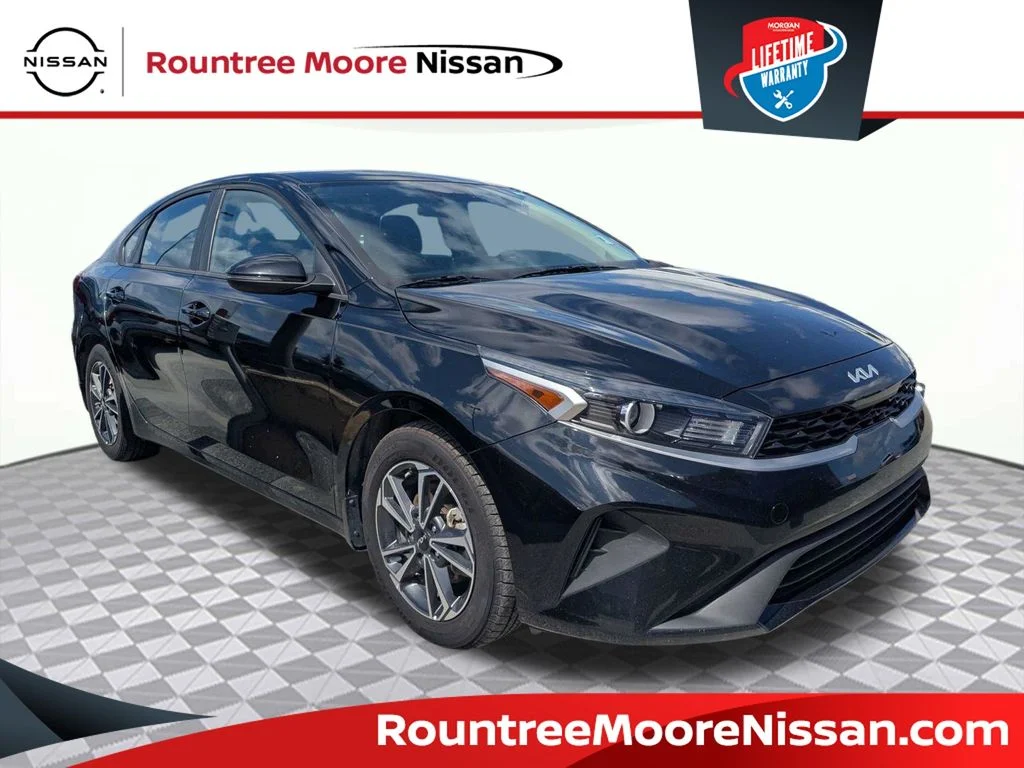 2023 Kia Forte LXS AT's photo