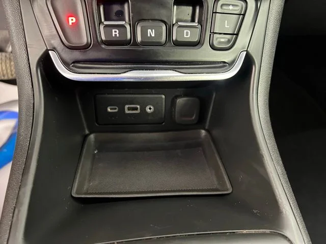 Used 2021 Silver GMC SLE image 19