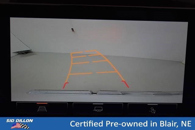 Used 2024 Summit White GMC SLE image 2
