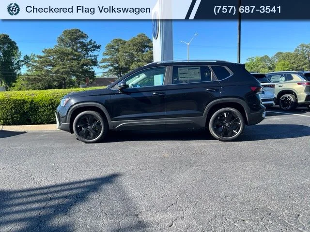 New 2026 Black Volkswagen 1.5T SE image 3