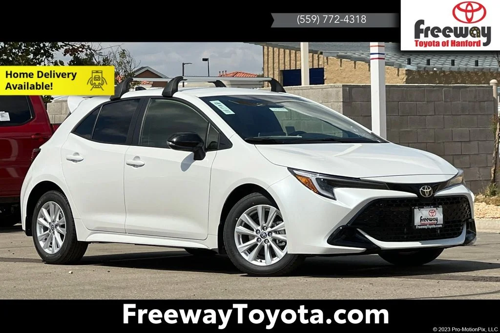 2026 Toyota Corolla SE CVT's photo