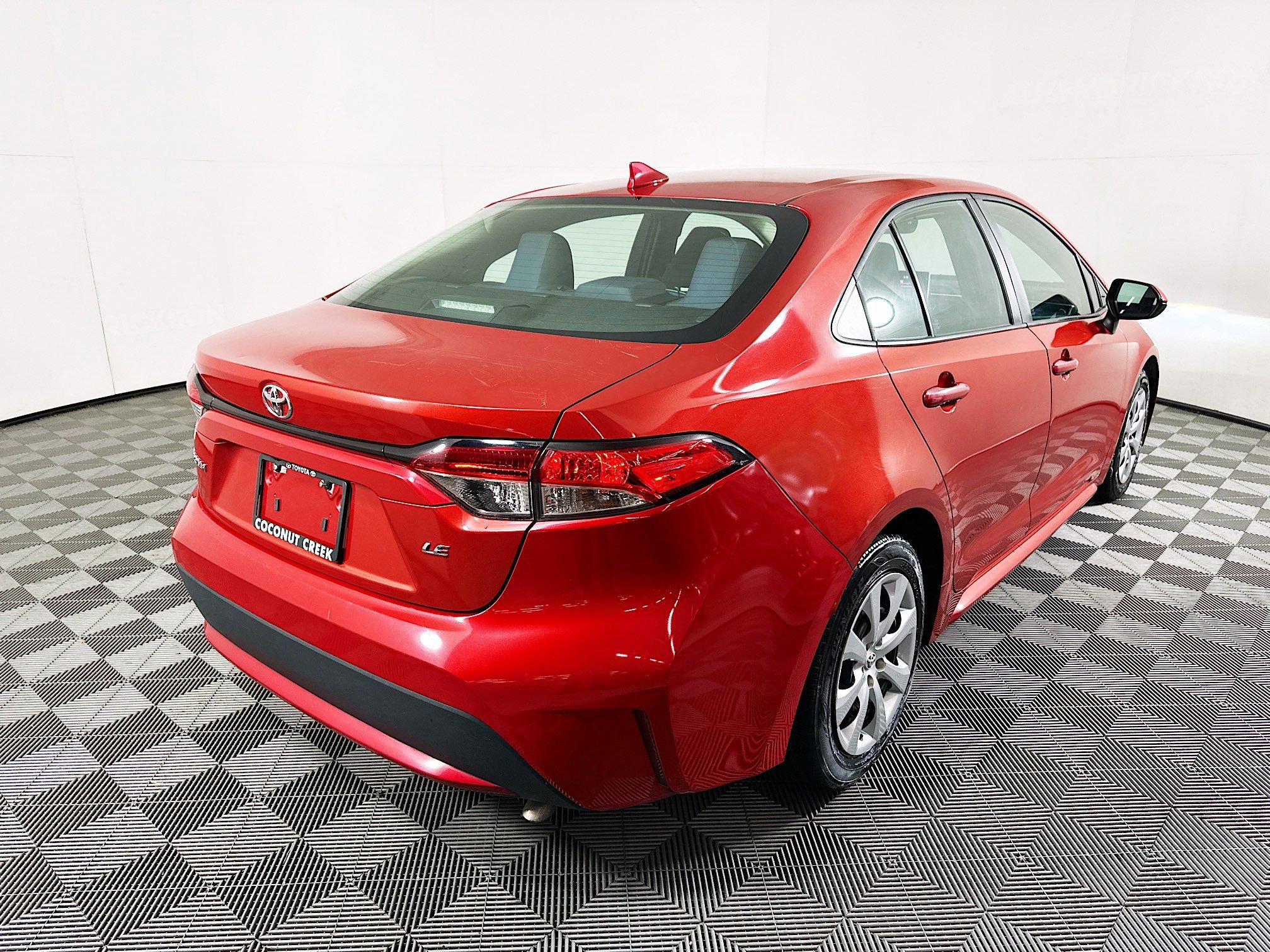 2020 Toyota Corolla thumbnail 5