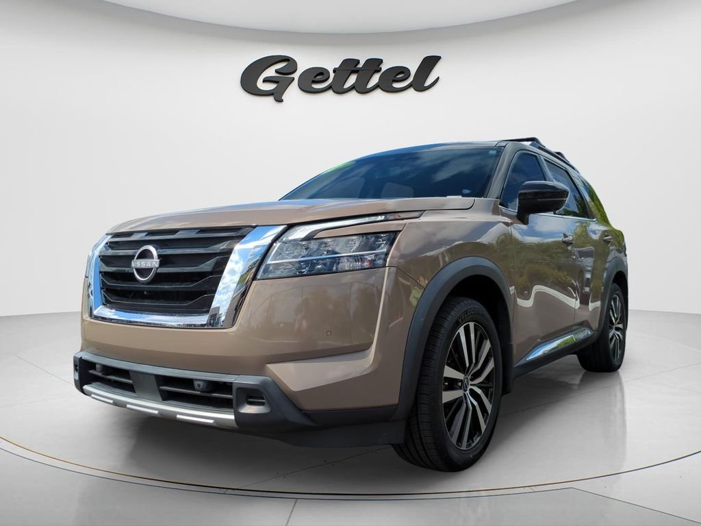 2023 Nissan Pathfinder Platinum 4WD's photo