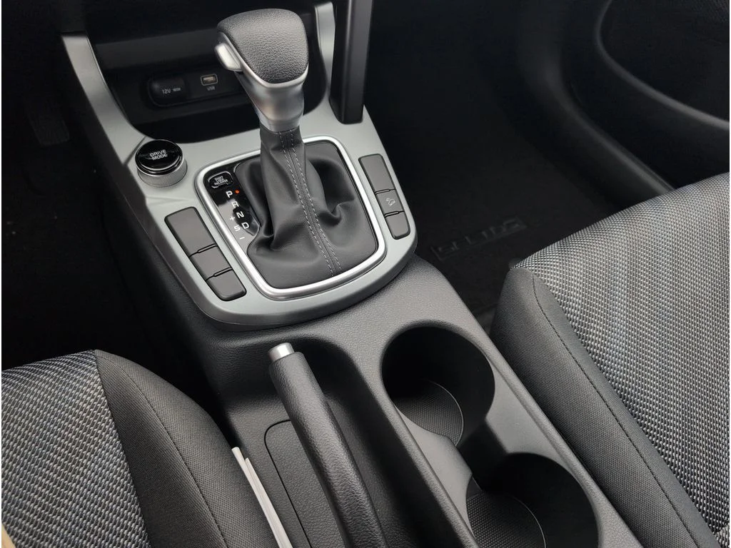 New 2026 Dark Ocean Blue Kia LX image 19
