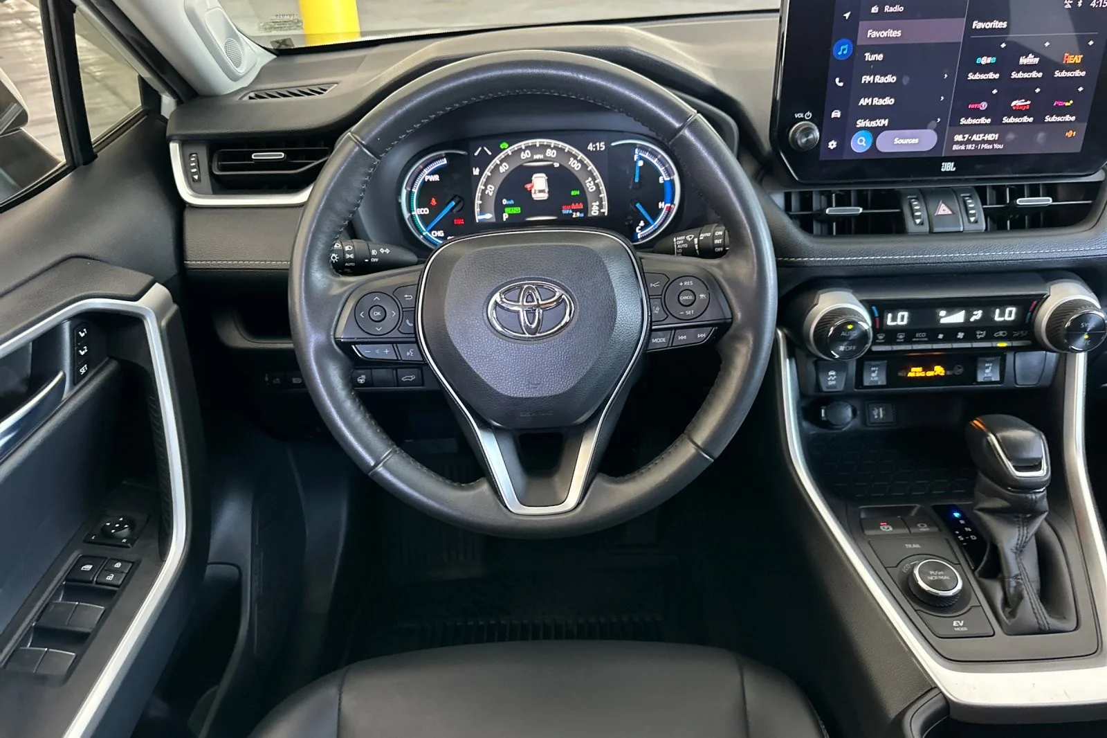 Used 2024 Wind Chill Pearl Toyota Hybrid XLE Premium image 13