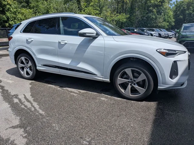 2025 Audi Q5 2.0T Premium Plus