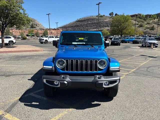 New 2026 Hydro Blue Pearl-Coat Exterior Paint Jeep Sahara image 3