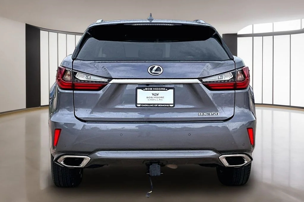 Used 2016 Gray Lexus 350 image 4