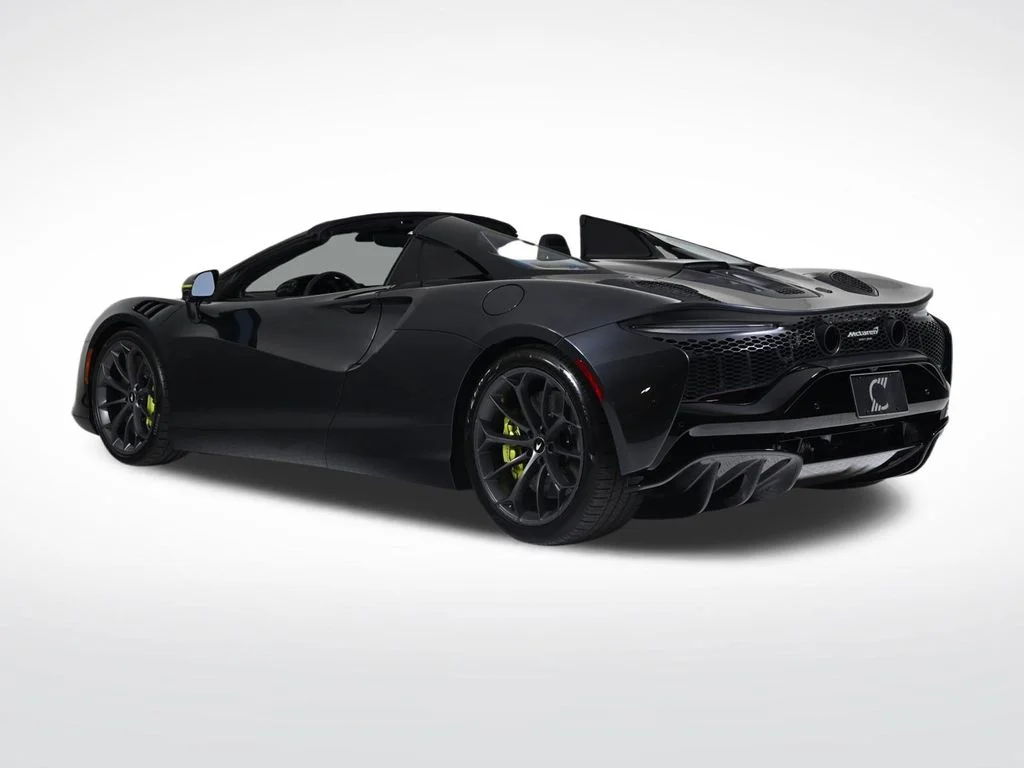 New 2026 Plateaux McLaren Spider image 3