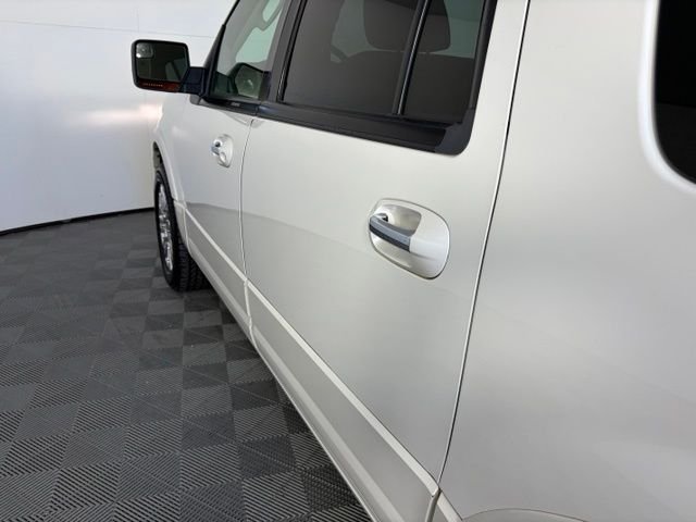 Used 2014 White Ford Limited image 10