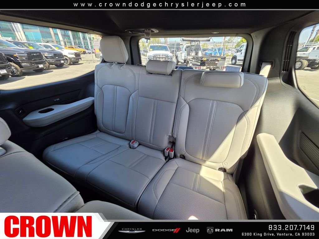 New 2026 Steel Blue Exterior Paint Jeep  image 12