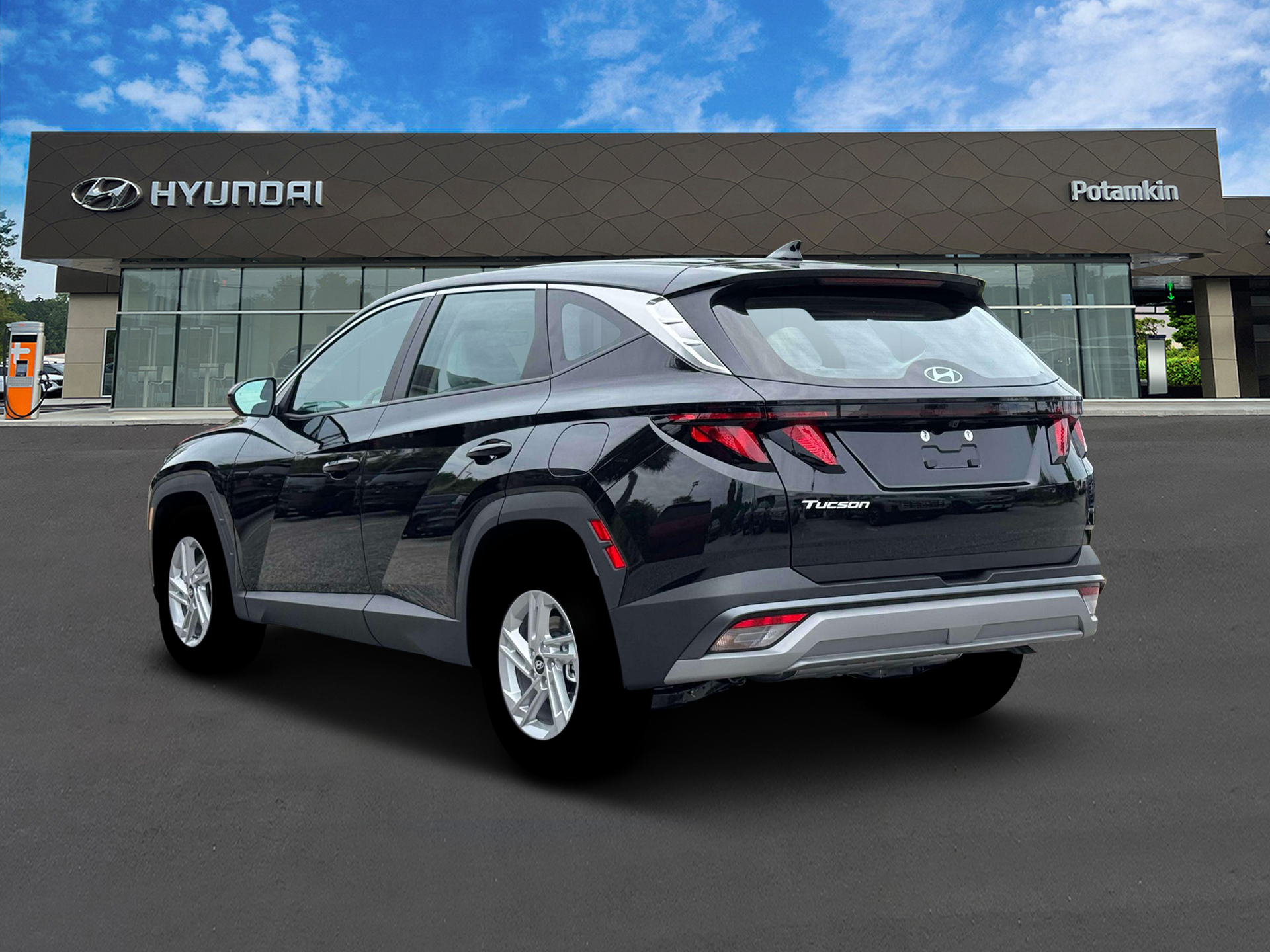 New 2026 Phantom Black Hyundai SE image 5