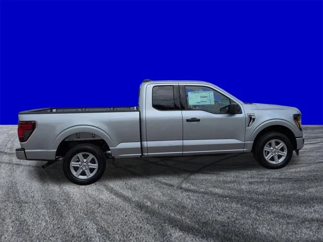 New 2026 Silver Ford XLT image 3
