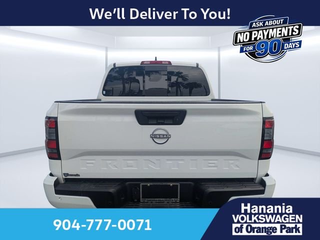 Used 2025 White Nissan SV image 4