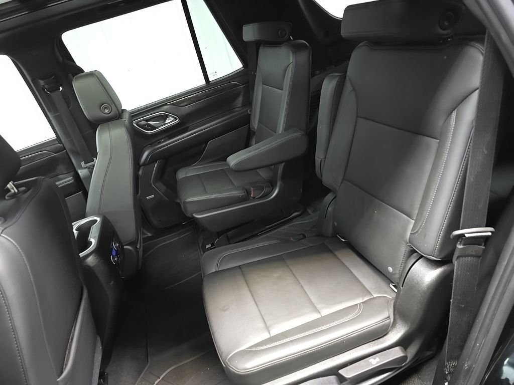 Used 2021 Black Chevrolet Z71 image 35