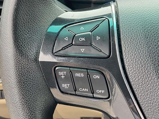 Used 2016 White Ford Limited image 19