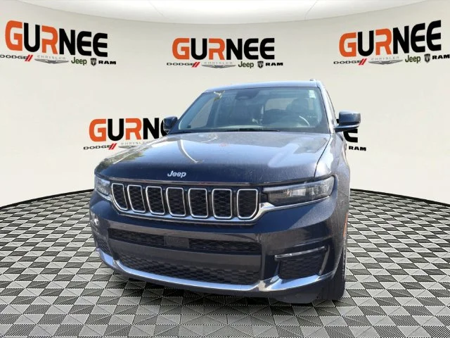 Used 2023 Black Jeep Limited image 8