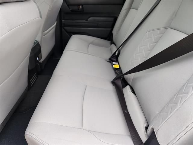 2025 Toyota Tacoma SR5 - Photo 20