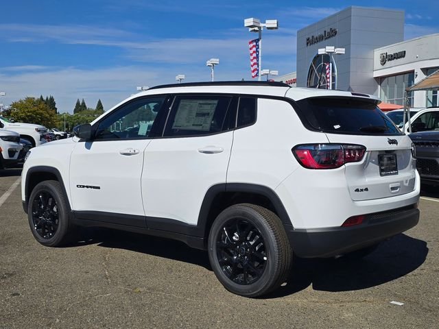 New 2026 Bright White Clearcoat Jeep Latitude image 6