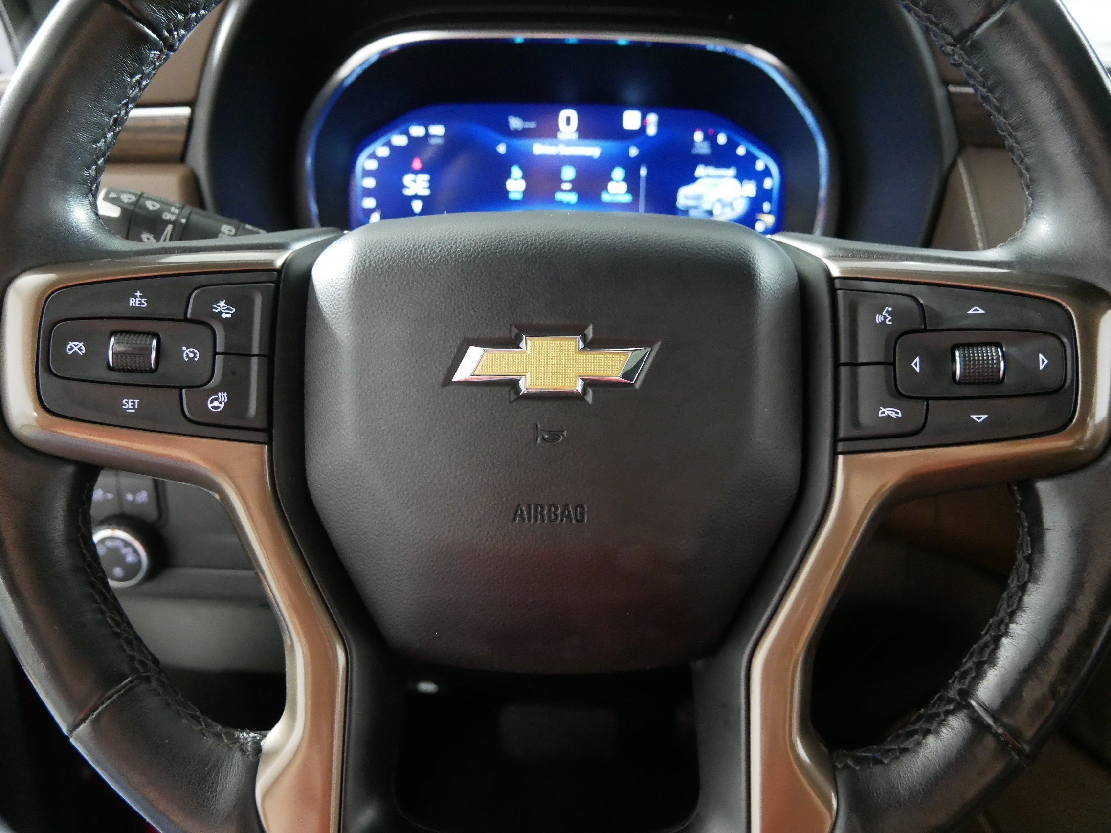 Used 2022 Cherry Red Tintcoat Chevrolet High Country image 25