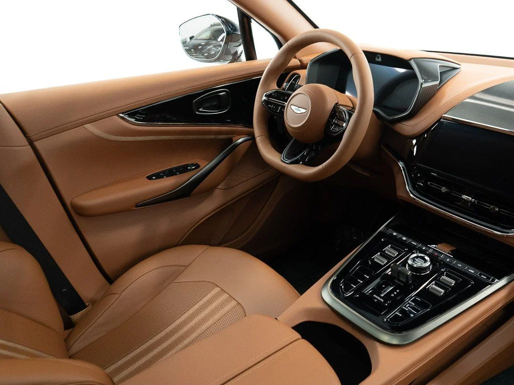 New 2026 Lightning Silver Aston Martin 707 image 28