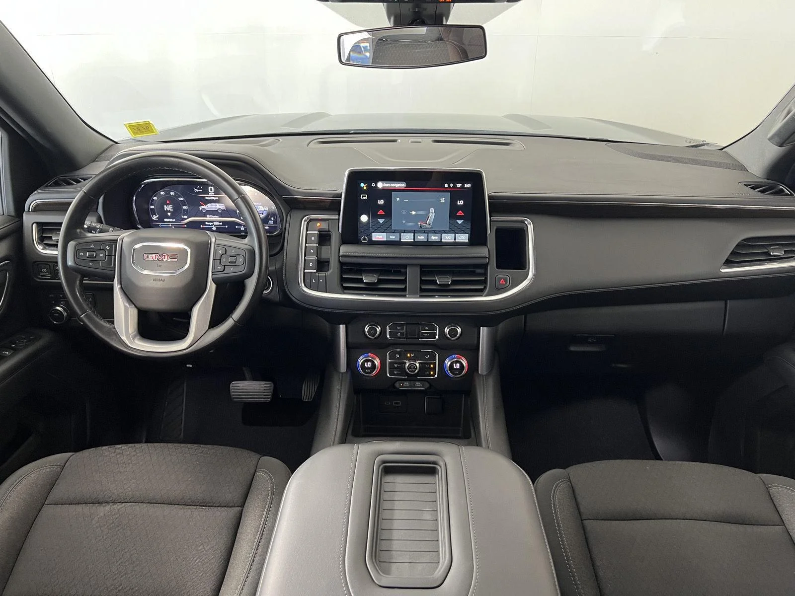 Used 2022 Onyx Black GMC SLE image 21