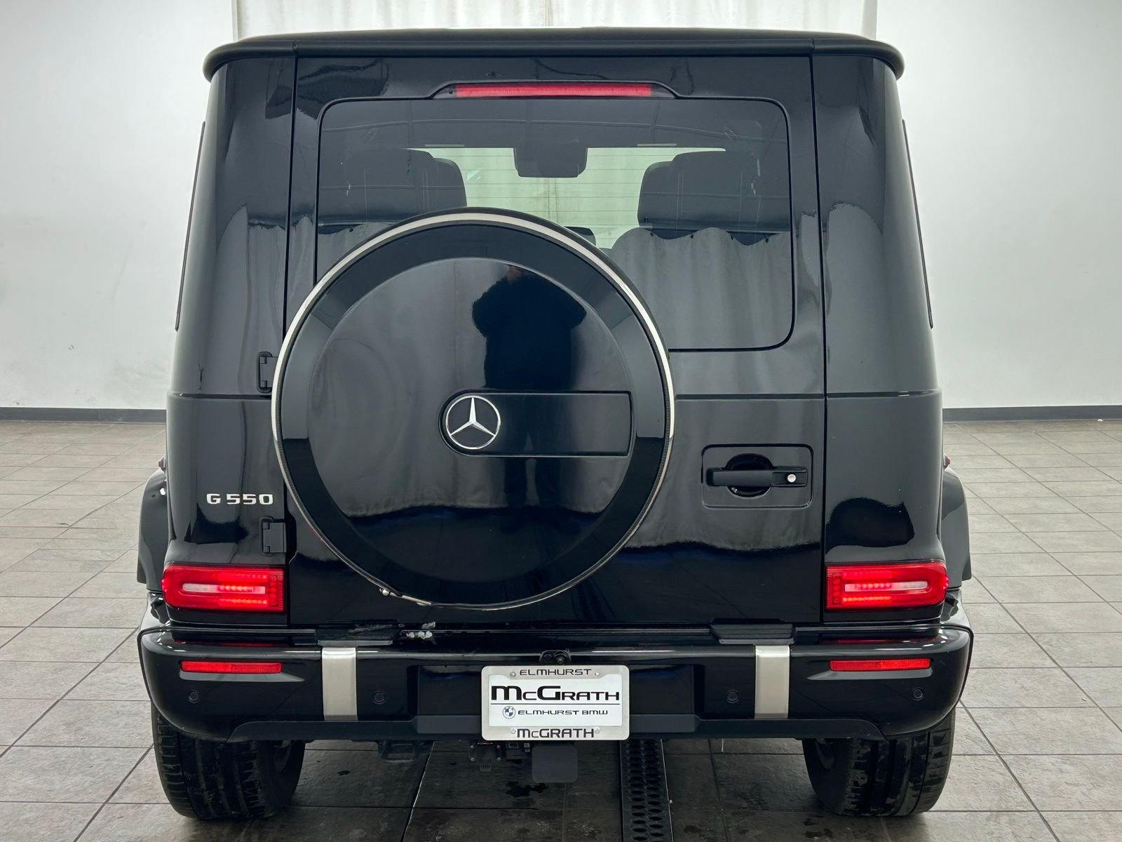 Used 2025 Obsidian Black Metallic Mercedes-Benz G 550 image 4