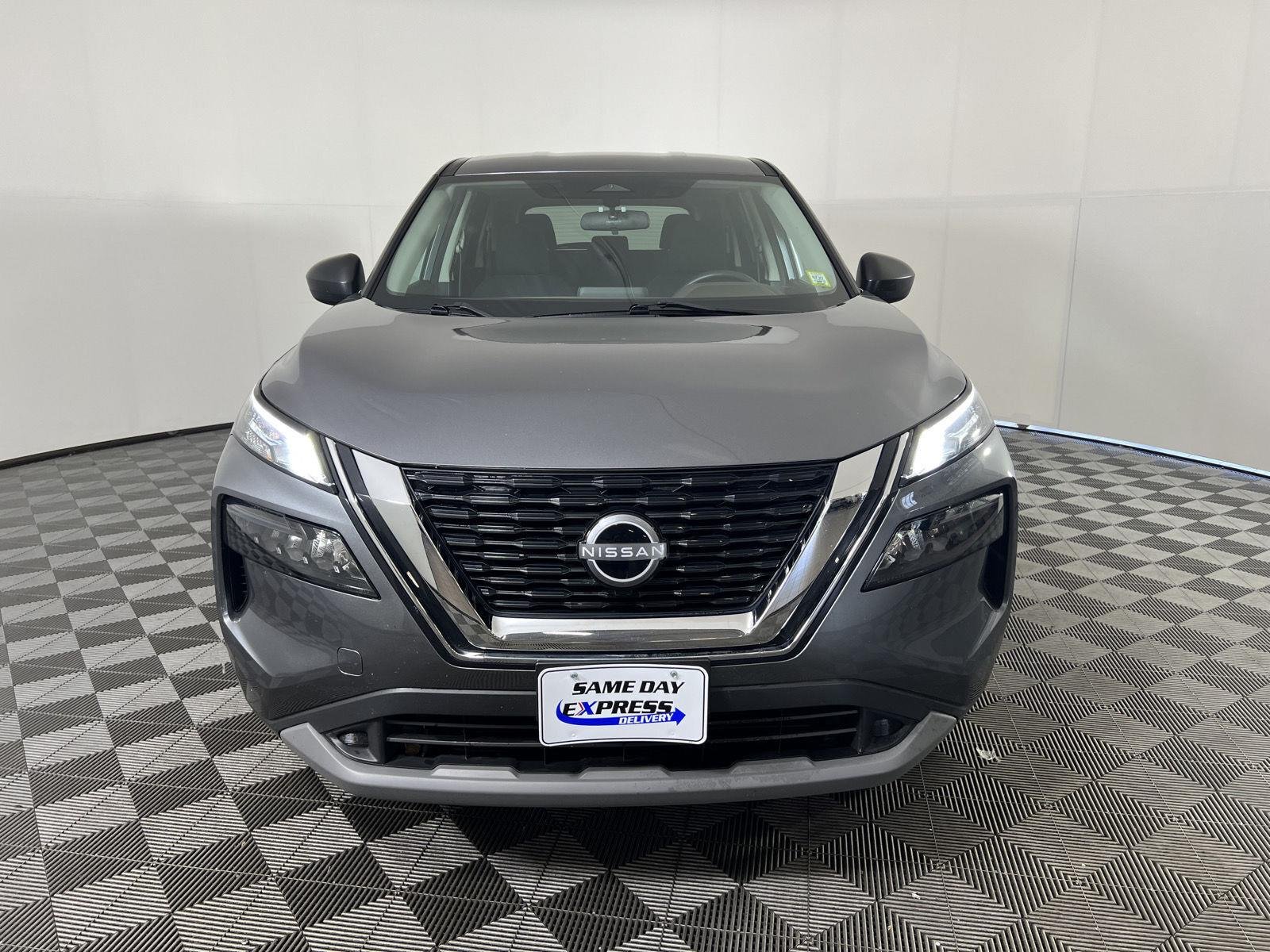 Used 2023 Gun Metallic Nissan S image 28