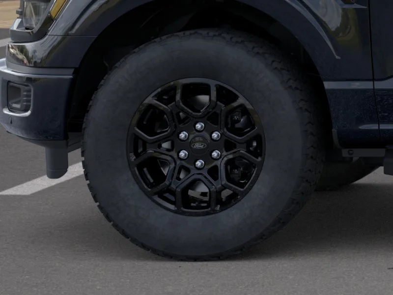 New 2026 Agate Black Metallic Ford XLT image 33