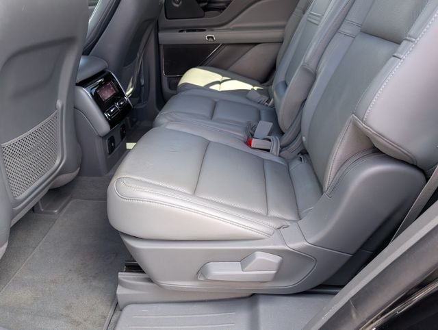 Used 2021 Black Lincoln Reserve image 29