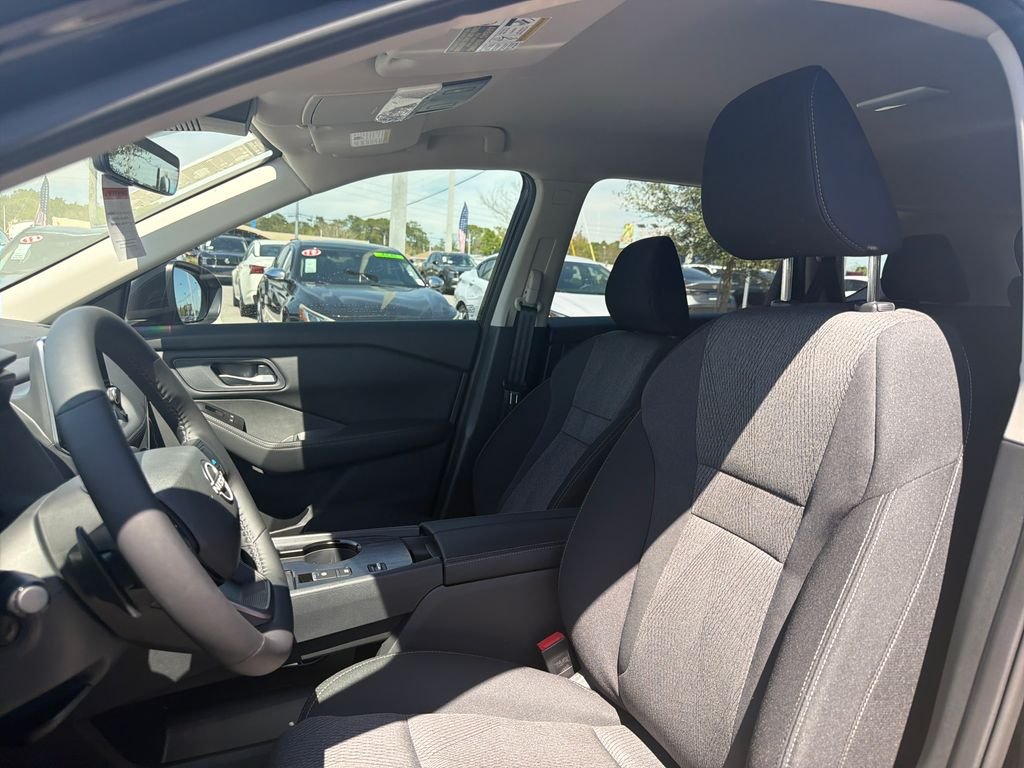 New 2026 Nissan Rogue SV 4D Sport Utility