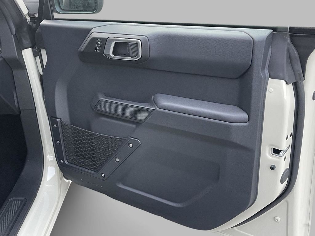 2025 Ford Bronco 4-Door Base - Photo 14