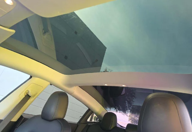 Used 2021  Tesla Long Range image 13