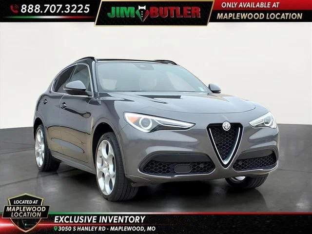 Used 2023  Alfa Romeo Lusso image 6