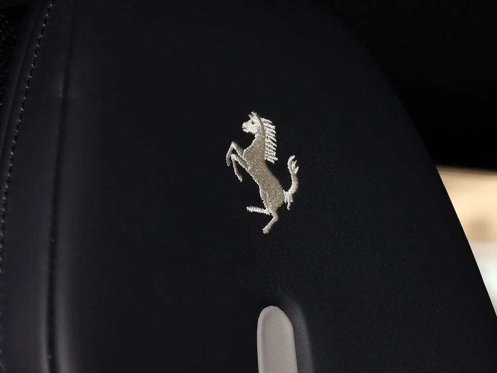 Certified Used 2025 Viola Hong Kong Ferrari  image 32