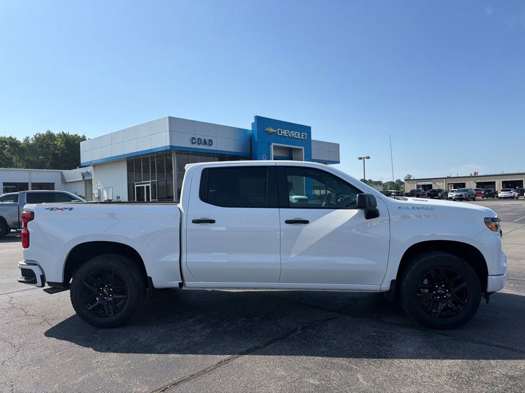 2026 Chevrolet Silverado 1500 Custom - Photo 2