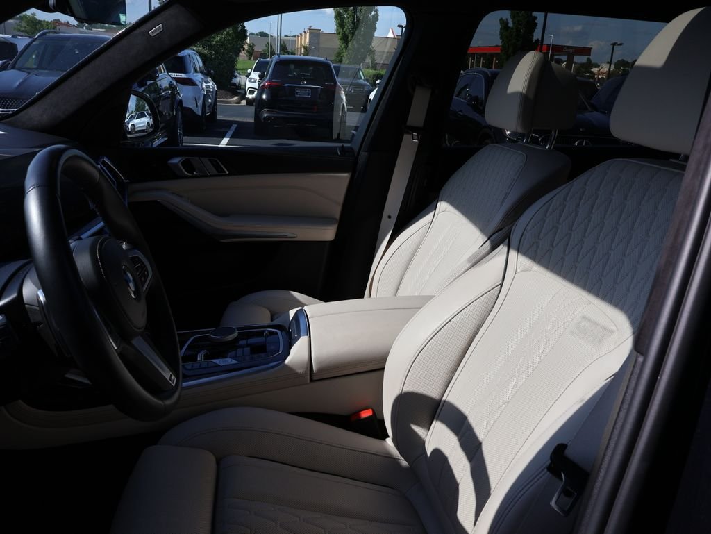 Used 2023 Carbon Black Metallic BMW xDrive40i image 63
