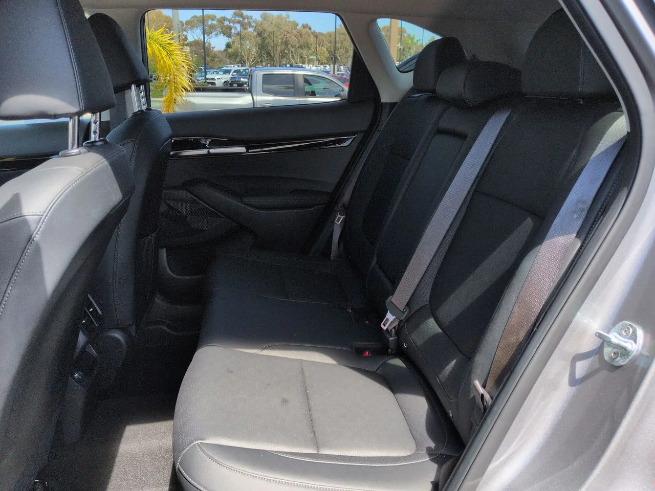 Certified Used 2022 Gravity Gray Kia EX image 26