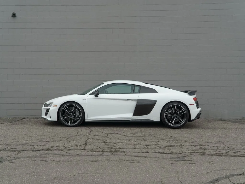 Used 2020  Audi V10 performance image 2