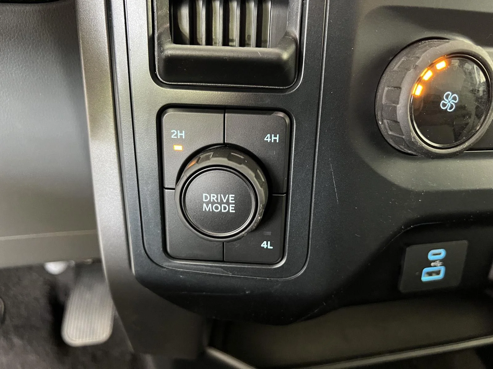 Used 2022 Gy Ford XL image 16