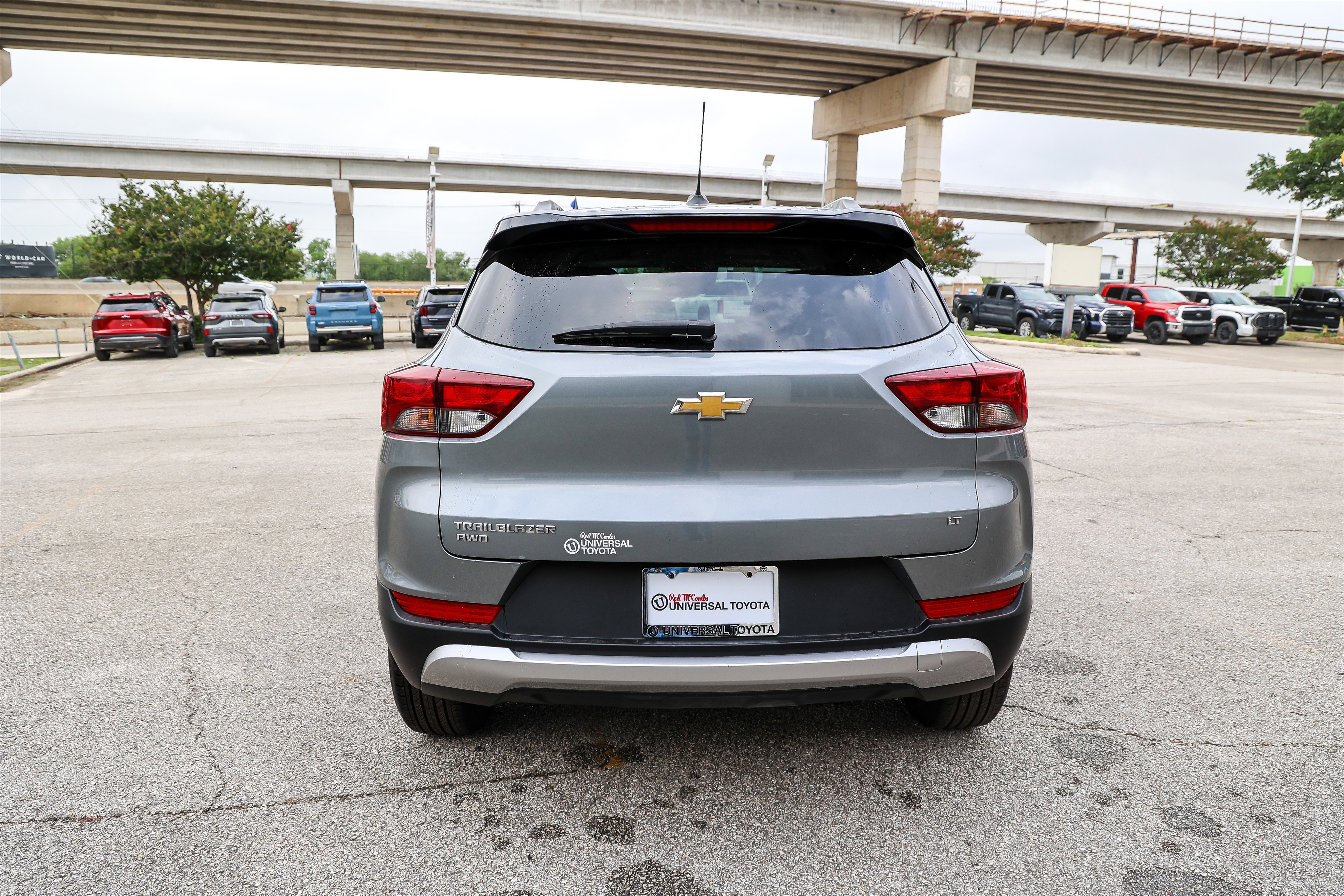 Used 2025 Sterling Gray Metallic Chevrolet LT image 7