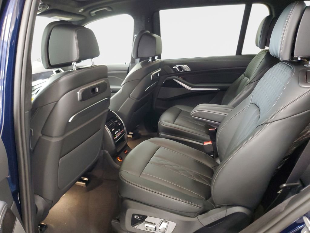 2026 BMW X7 40i - Photo 20