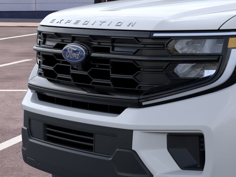 New 2026 Oxford White Ford Active image 18